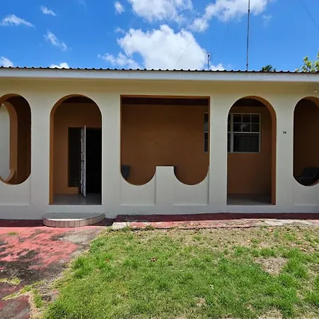 Wonderful 3 Bedroom Home Close To Everything